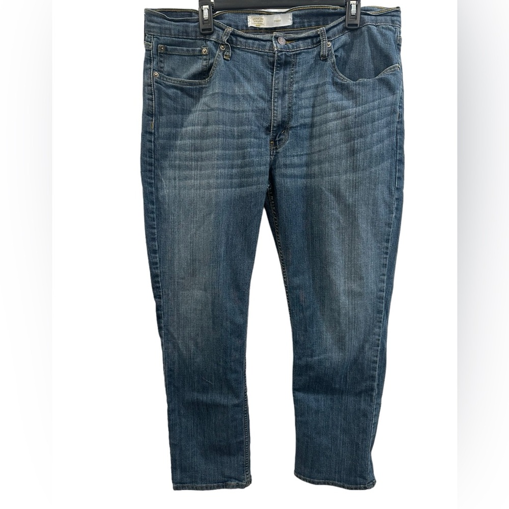 Levi’s signature Strauss means straight leg jeans size 38X30 EUC